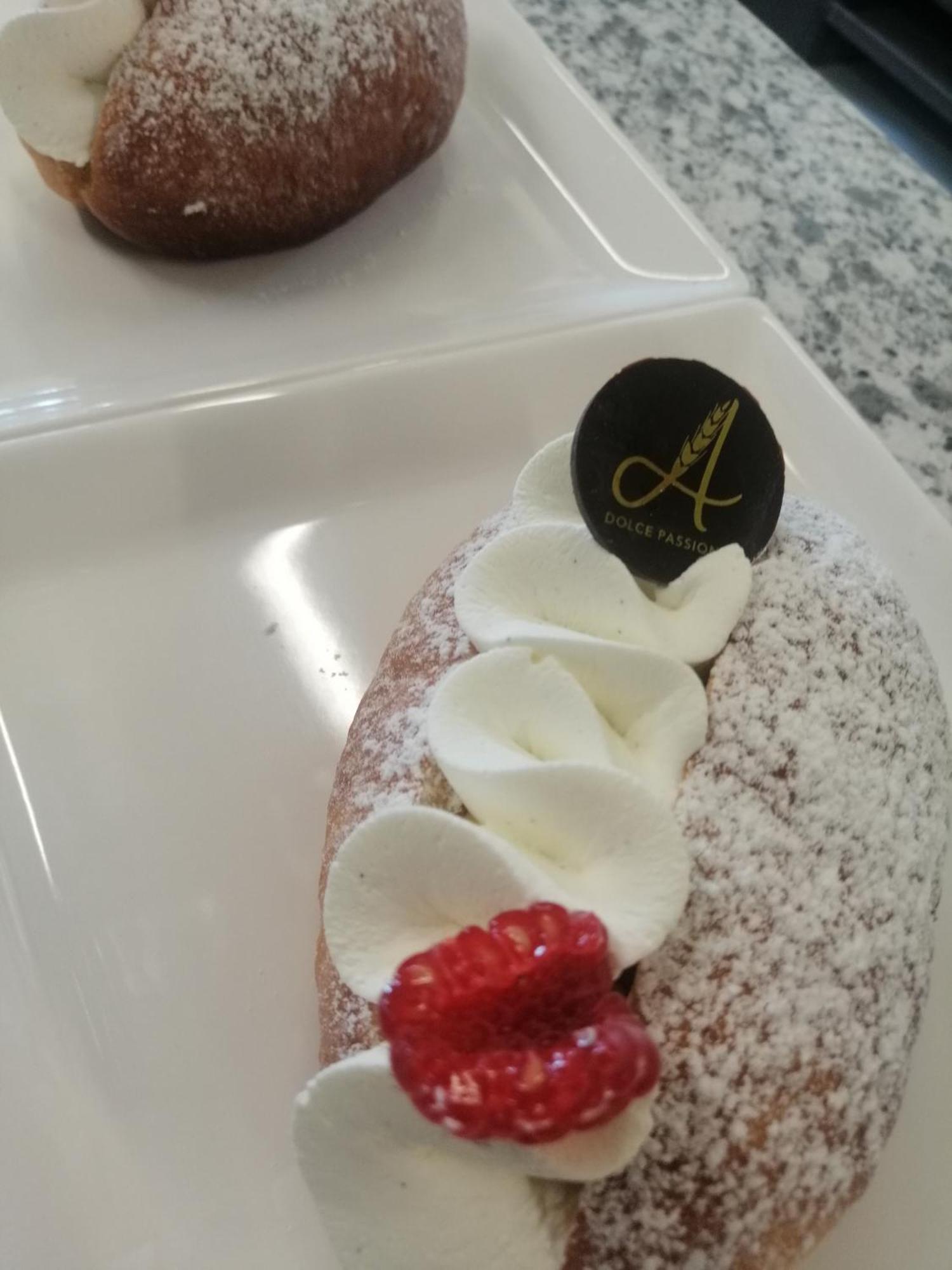 California Pastry Hotel Cervia Bagian luar foto